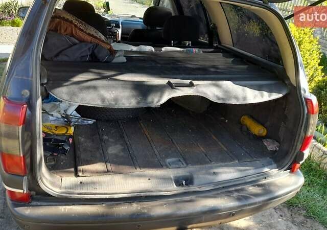 Синий Опель Омега, объемом двигателя 2 л и пробегом 298 тыс. км за 2999 $, фото 3 на Automoto.ua