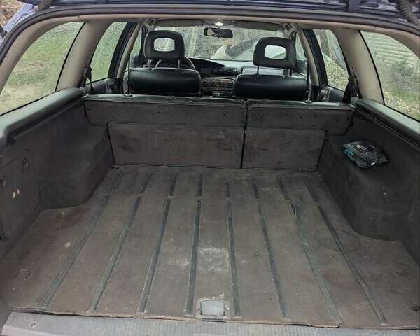 Синий Опель Омега, объемом двигателя 2.5 л и пробегом 400 тыс. км за 2400 $, фото 3 на Automoto.ua