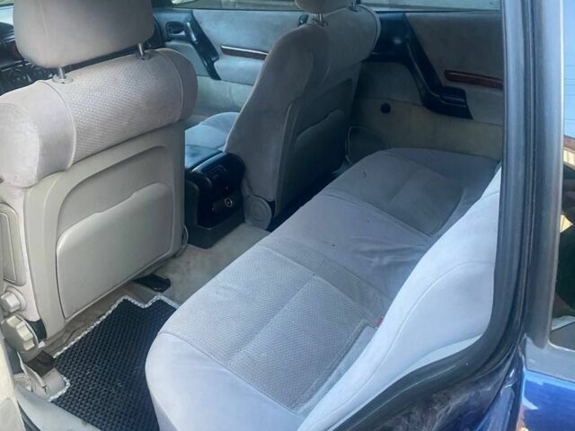 Синий Опель Омега, объемом двигателя 2.5 л и пробегом 312 тыс. км за 1750 $, фото 2 на Automoto.ua