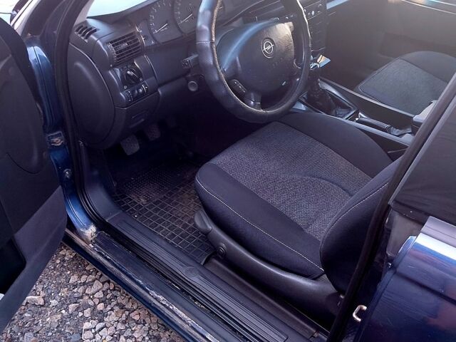 Синій Опель Омега, об'ємом двигуна 2.5 л та пробігом 510 тис. км за 3700 $, фото 7 на Automoto.ua