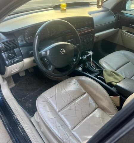 Синій Опель Омега, об'ємом двигуна 2.2 л та пробігом 265 тис. км за 2700 $, фото 6 на Automoto.ua