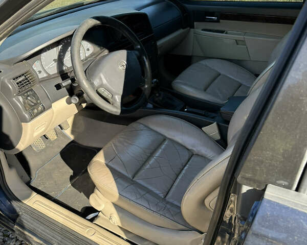 Опель Омега 2003 в Черновцах на Automoto.ua Синий Опель Омега, объемом двигателя 2.17 л и пробегом 300 тыс. км за 3000 $, фото 8 на Automoto.ua