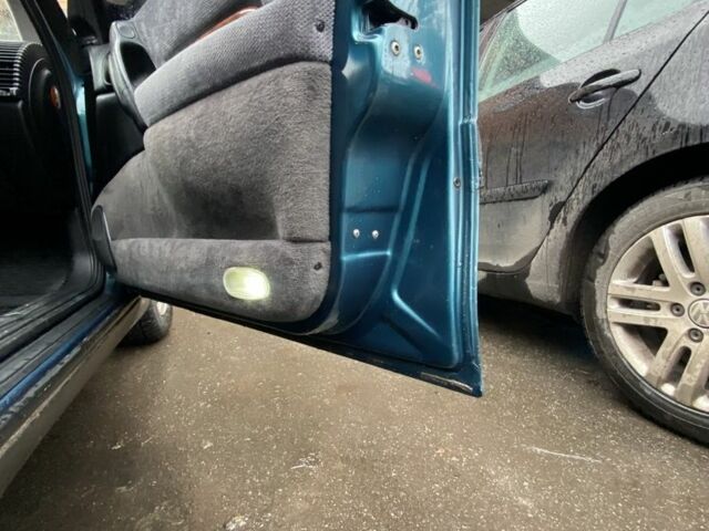 Зелений Опель Омега, об'ємом двигуна 2 л та пробігом 400 тис. км за 2850 $, фото 7 на Automoto.ua