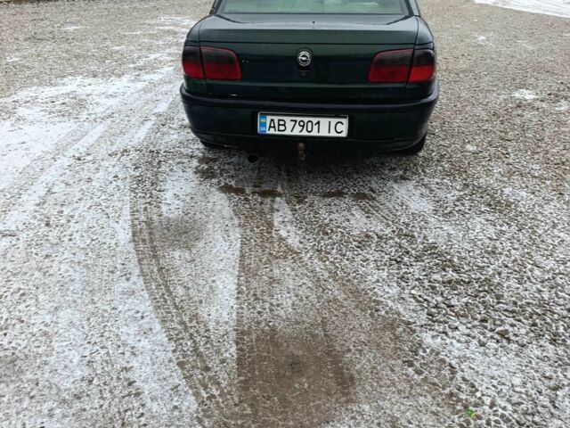 Зеленый Опель Омега, объемом двигателя 2 л и пробегом 250 тыс. км за 3100 $, фото 7 на Automoto.ua