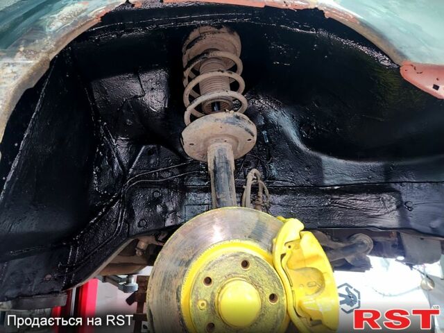 Зелений Опель Омега, об'ємом двигуна 2 л та пробігом 357 тис. км за 1500 $, фото 6 на Automoto.ua