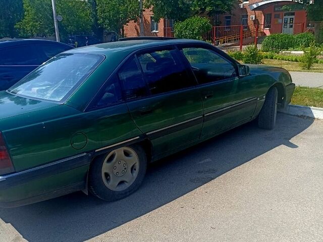 Зеленый Опель Омега, объемом двигателя 2 л и пробегом 263 тыс. км за 1100 $, фото 3 на Automoto.ua