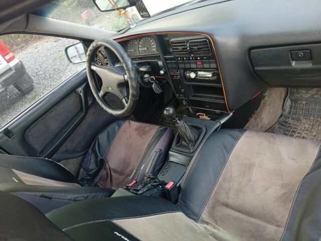 Опель Омега 1992 у Бердичеве на Automoto.ua Зелений Опель Омега, об'ємом двигуна 2 л та пробігом 400 тис. км за 1250 $, фото 3 на Automoto.ua