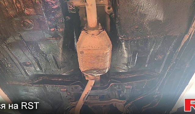 Зелений Опель Омега, об'ємом двигуна 2 л та пробігом 357 тис. км за 1500 $, фото 8 на Automoto.ua