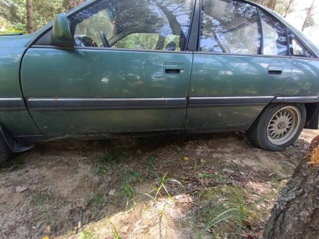 Зеленый Опель Омега, объемом двигателя 2 л и пробегом 327 тыс. км за 950 $, фото 2 на Automoto.ua