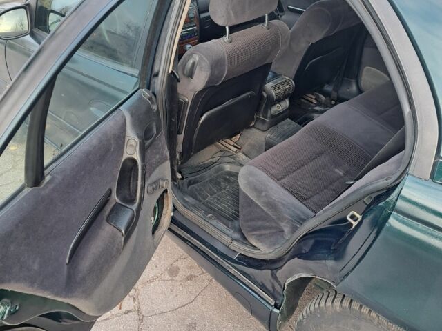 Зеленый Опель Омега, объемом двигателя 2 л и пробегом 280 тыс. км за 1950 $, фото 9 на Automoto.ua