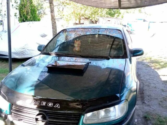 Зеленый Опель Омега, объемом двигателя 2 л и пробегом 2 тыс. км за 2000 $, фото 2 на Automoto.ua