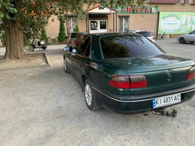 Зеленый Опель Омега, объемом двигателя 2 л и пробегом 300 тыс. км за 1600 $, фото 5 на Automoto.ua