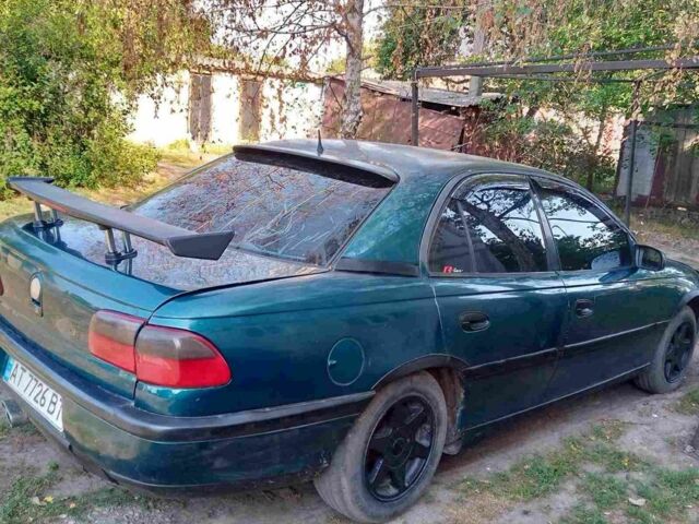 Зеленый Опель Омега, объемом двигателя 2 л и пробегом 2 тыс. км за 2000 $, фото 4 на Automoto.ua