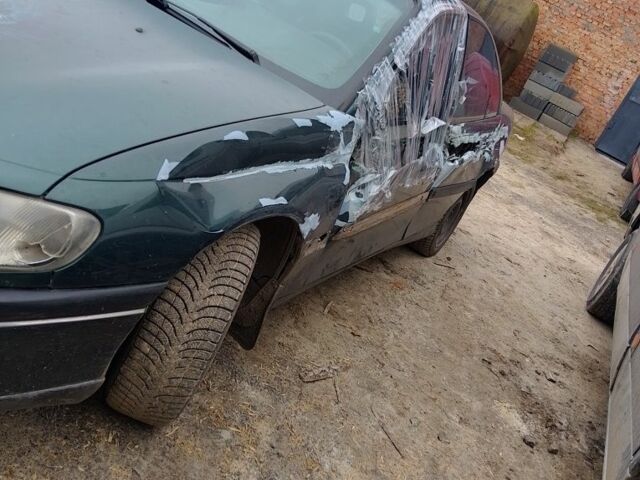 Зелений Опель Омега, об'ємом двигуна 3 л та пробігом 380 тис. км за 1200 $, фото 2 на Automoto.ua