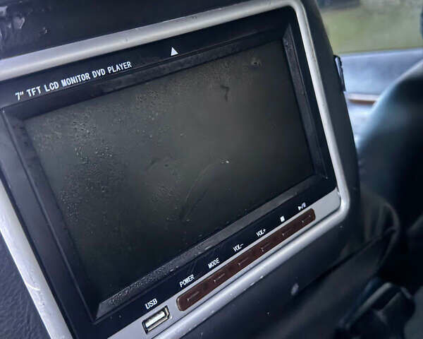 Зелений Опель Омега, об'ємом двигуна 2 л та пробігом 370 тис. км за 1250 $, фото 9 на Automoto.ua