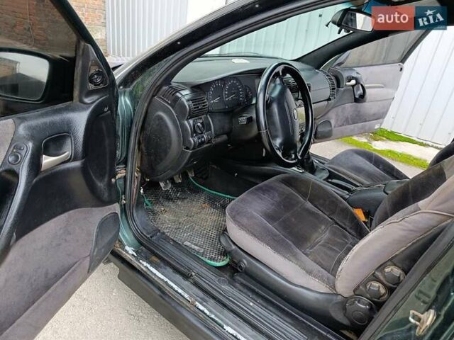 Зеленый Опель Омега, объемом двигателя 2 л и пробегом 321 тыс. км за 1100 $, фото 12 на Automoto.ua