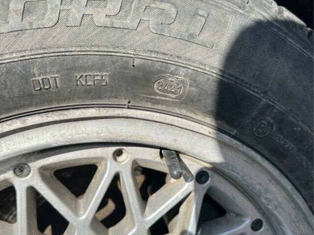 Зелений Опель Омега, об'ємом двигуна 2 л та пробігом 400 тис. км за 600 $, фото 7 на Automoto.ua