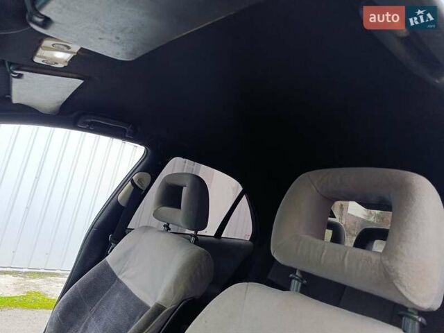 Зеленый Опель Омега, объемом двигателя 2 л и пробегом 321 тыс. км за 1100 $, фото 15 на Automoto.ua