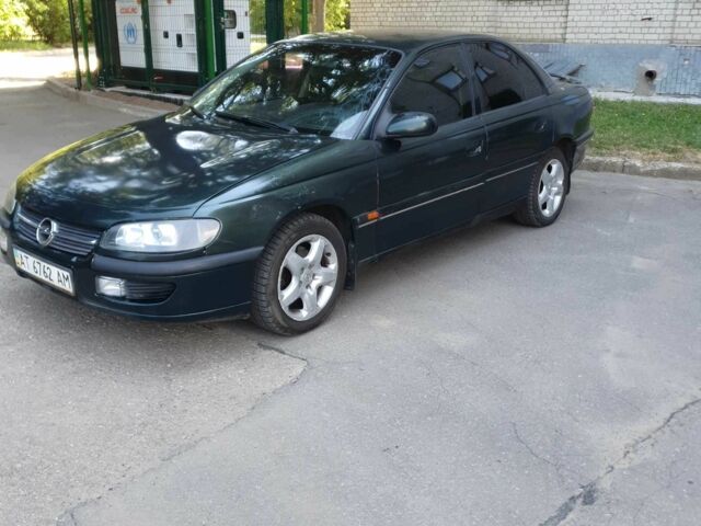 Зелений Опель Омега, об'ємом двигуна 2 л та пробігом 230 тис. км за 1550 $, фото 2 на Automoto.ua