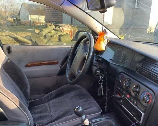 Зеленый Опель Омега, объемом двигателя 2 л и пробегом 354 тыс. км за 1199 $, фото 6 на Automoto.ua