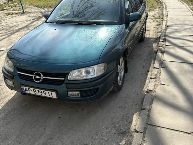 Зеленый Опель Омега, объемом двигателя 2 л и пробегом 302 тыс. км за 3000 $, фото 1 на Automoto.ua