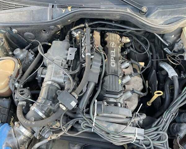 Зеленый Опель Омега, объемом двигателя 2 л и пробегом 300 тыс. км за 1800 $, фото 19 на Automoto.ua