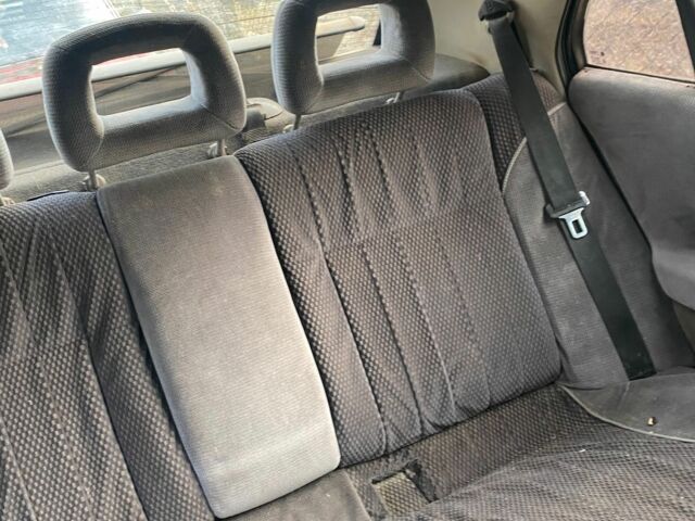 Зеленый Опель Омега, объемом двигателя 2.5 л и пробегом 20 тыс. км за 1763 $, фото 6 на Automoto.ua