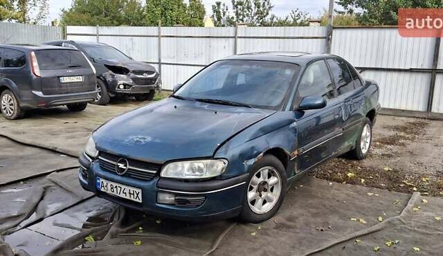 Зелений Опель Омега, об'ємом двигуна 2 л та пробігом 180 тис. км за 650 $, фото 2 на Automoto.ua