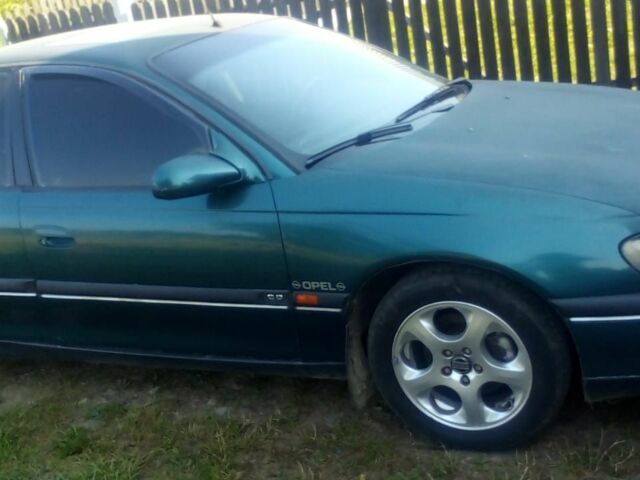 Зеленый Опель Омега, объемом двигателя 2 л и пробегом 2 тыс. км за 1512 $, фото 1 на Automoto.ua