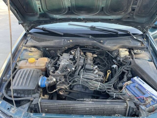 Зеленый Опель Омега, объемом двигателя 2 л и пробегом 300 тыс. км за 1800 $, фото 6 на Automoto.ua