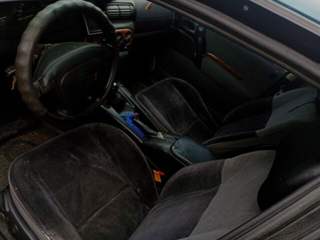 Зеленый Опель Омега, объемом двигателя 2 л и пробегом 350 тыс. км за 1700 $, фото 5 на Automoto.ua