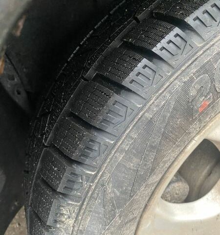 Зеленый Опель Омега, объемом двигателя 2 л и пробегом 377 тыс. км за 2500 $, фото 7 на Automoto.ua