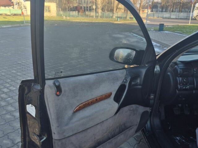 Зеленый Опель Омега, объемом двигателя 0 л и пробегом 270 тыс. км за 2500 $, фото 7 на Automoto.ua