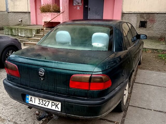 Зеленый Опель Омега, объемом двигателя 2 л и пробегом 35 тыс. км за 2950 $, фото 4 на Automoto.ua