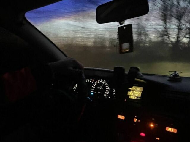 Зеленый Опель Омега, объемом двигателя 2 л и пробегом 240 тыс. км за 3500 $, фото 9 на Automoto.ua