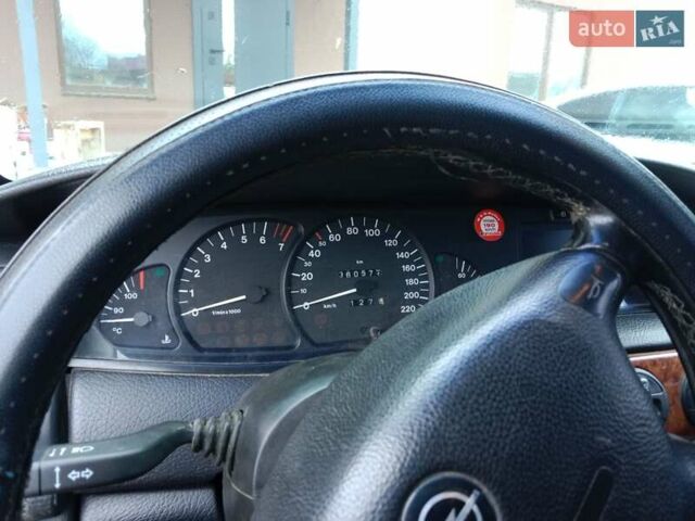 Зеленый Опель Омега, объемом двигателя 2 л и пробегом 360 тыс. км за 3000 $, фото 15 на Automoto.ua