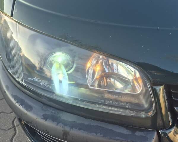 Зеленый Опель Омега, объемом двигателя 2.6 л и пробегом 270 тыс. км за 2500 $, фото 15 на Automoto.ua