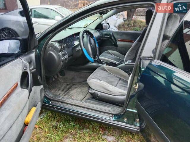 Зеленый Опель Омега, объемом двигателя 2 л и пробегом 360 тыс. км за 3000 $, фото 8 на Automoto.ua