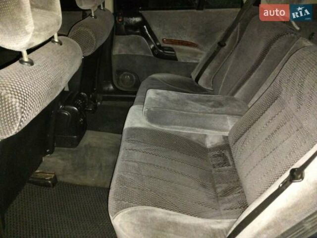 Зеленый Опель Омега, объемом двигателя 2 л и пробегом 423 тыс. км за 1500 $, фото 7 на Automoto.ua