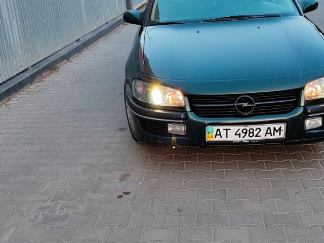 Зеленый Опель Омега, объемом двигателя 2 л и пробегом 299 тыс. км за 2700 $, фото 5 на Automoto.ua