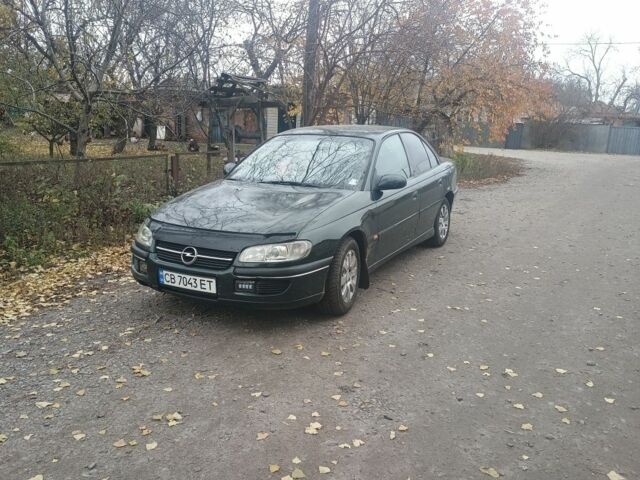 Зеленый Опель Омега, объемом двигателя 2 л и пробегом 375 тыс. км за 2800 $, фото 1 на Automoto.ua