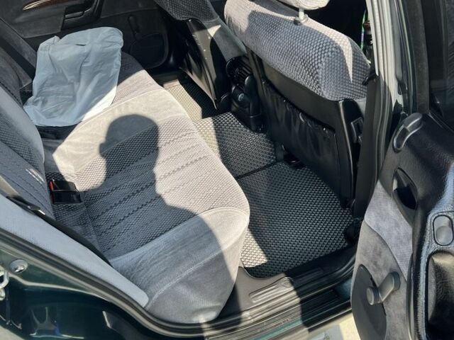 Зеленый Опель Омега, объемом двигателя 2 л и пробегом 240 тыс. км за 3500 $, фото 6 на Automoto.ua