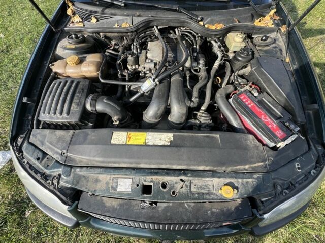 Зеленый Опель Омега, объемом двигателя 2.5 л и пробегом 333 тыс. км за 2300 $, фото 8 на Automoto.ua