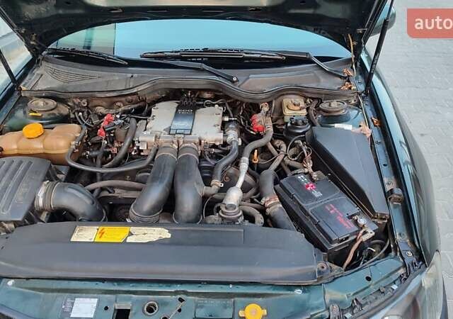 Зелений Опель Омега, об'ємом двигуна 2.6 л та пробігом 269 тис. км за 2500 $, фото 1 на Automoto.ua