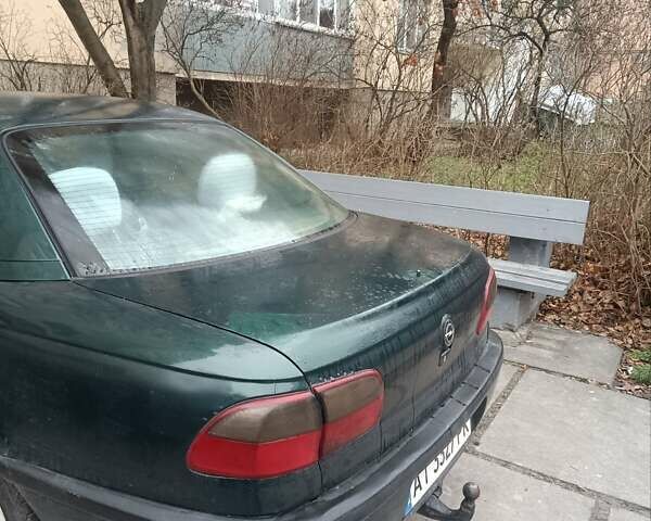 Зелений Опель Омега, об'ємом двигуна 2 л та пробігом 35 тис. км за 2950 $, фото 4 на Automoto.ua