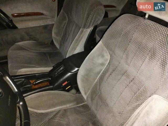 Зеленый Опель Омега, объемом двигателя 2 л и пробегом 423 тыс. км за 1500 $, фото 9 на Automoto.ua