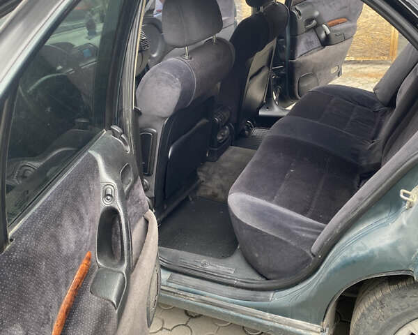 Опель Омега 1997 в Днепре (Днепропетровске) на Automoto.ua Зеленый Опель Омега, объемом двигателя 3 л и пробегом 400 тыс. км за 2500 $, фото 6 на Automoto.ua