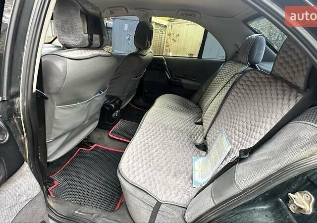 Зеленый Опель Омега, объемом двигателя 2 л и пробегом 341 тыс. км за 2500 $, фото 7 на Automoto.ua