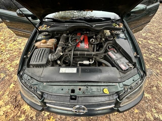 Зеленый Опель Омега, объемом двигателя 2 л и пробегом 341 тыс. км за 2500 $, фото 11 на Automoto.ua