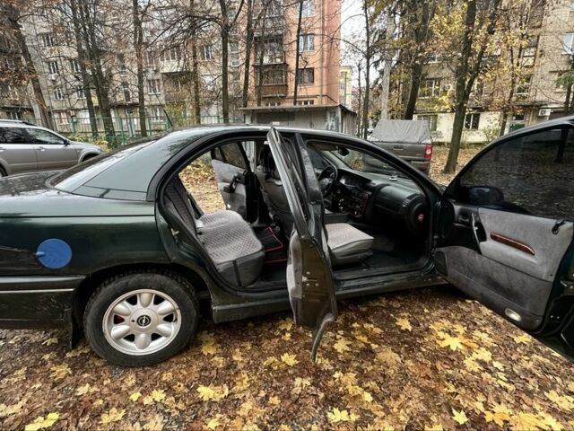 Зеленый Опель Омега, объемом двигателя 2 л и пробегом 341 тыс. км за 2500 $, фото 9 на Automoto.ua
